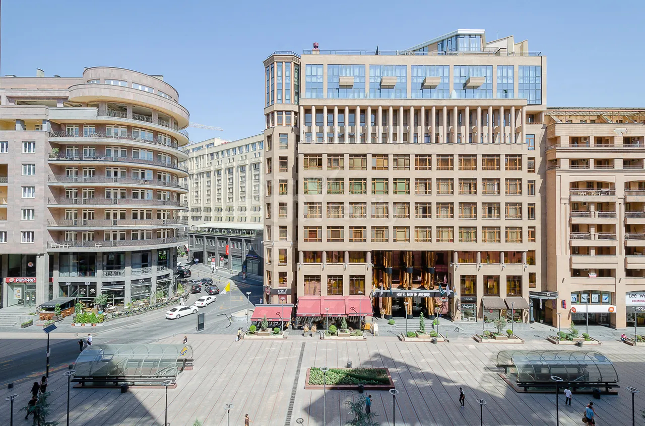 3 bedroom apartment for rent Northern(Hyusisayin)  Ave, Center Yerevan, 158864