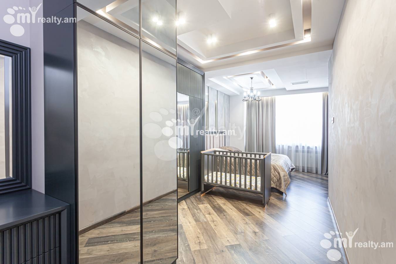 5 bedroom apartment for sale Tsitsernakaberd Highway, Center Yerevan, 149530