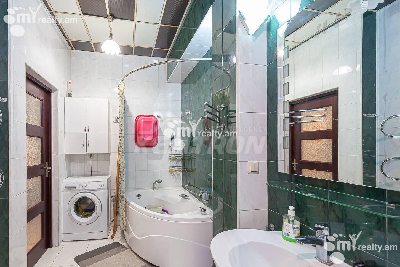 3 bedroom apartment for rent Bayron St, Center Yerevan, 146556