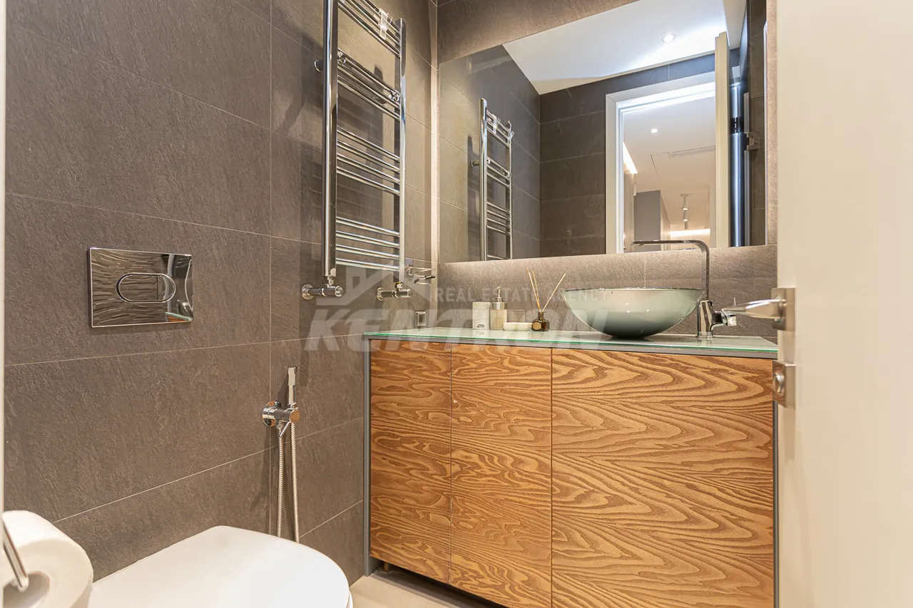 3 սենյականոց բնակարան վարձով Բուզանդի փող, Կենտրոն Երևան, 159436