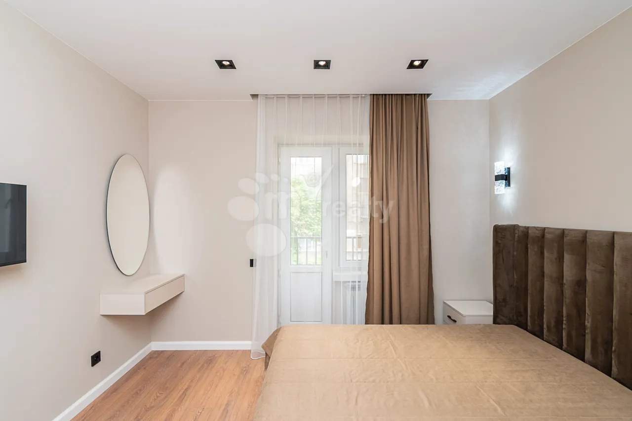 3 bedroom apartment for rent خیابان برادران اوربِلی, عربگیر ایروان, 160634