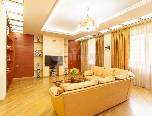 4-senyakanoc-bnakaran-vacharq-Yerevan-Center