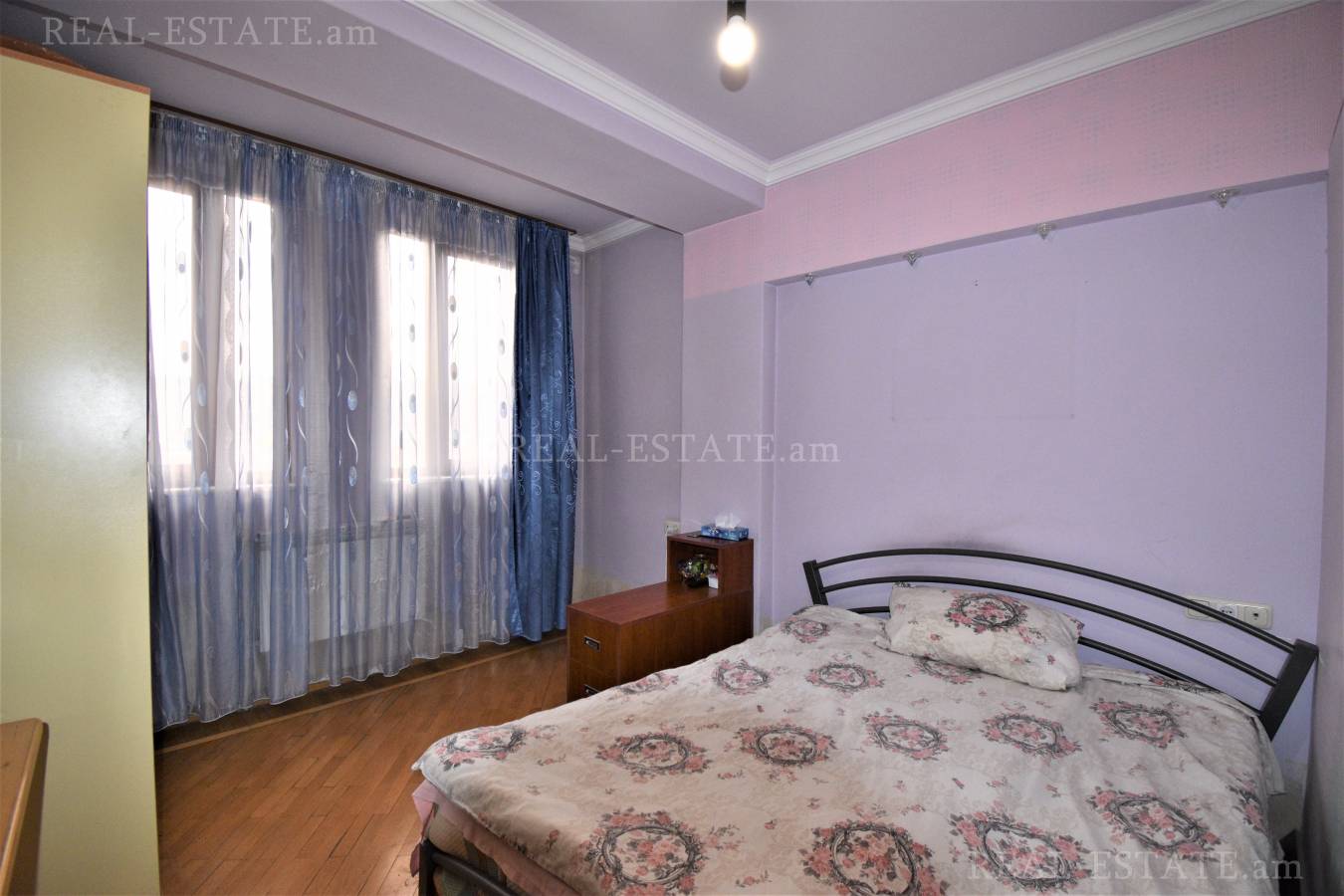 3 սենյականոց բնակարան  Սայաթ-Նովայի պող, Կենտրոն Երևան, 117966