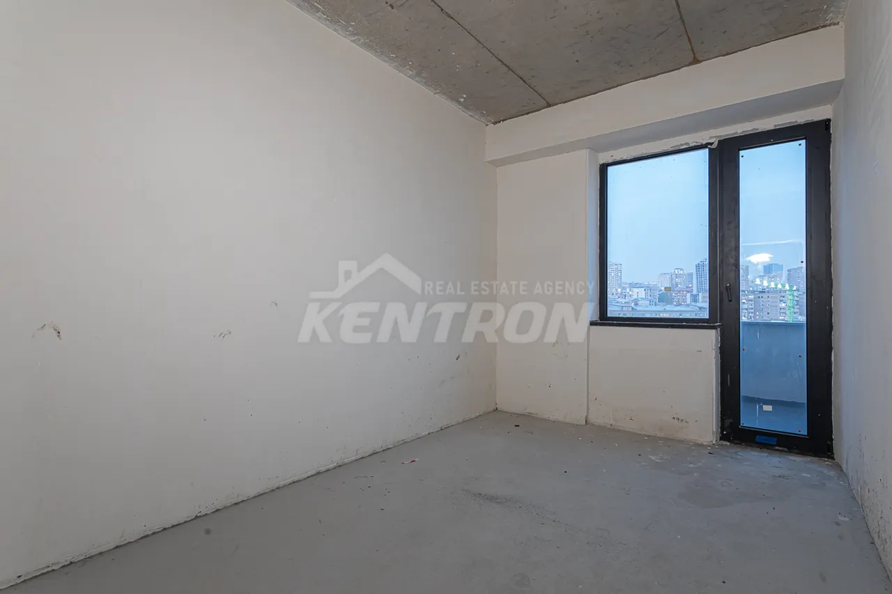 3 bedroom apartment for sale Antarayin St, Center Yerevan, 157611