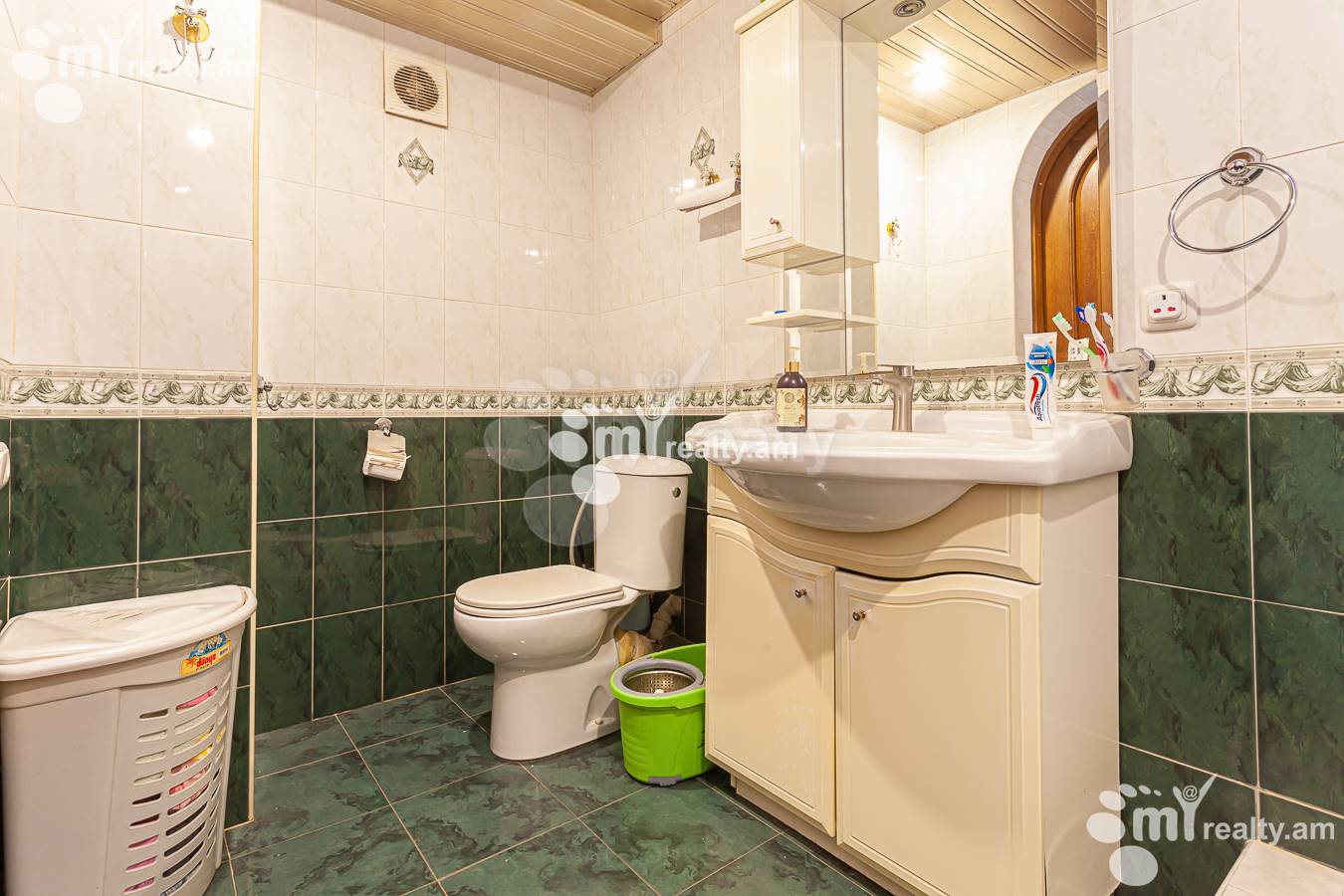 3 bedroom apartment for sale Aygedzor St, Arabkir Yerevan, 153756