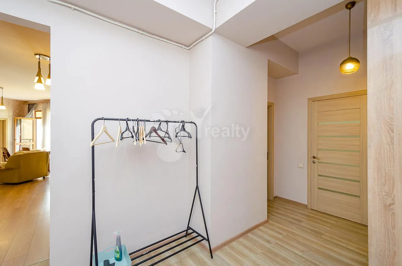 3 bedroom apartment for rent Yekmalyan St, Center Yerevan, 159975