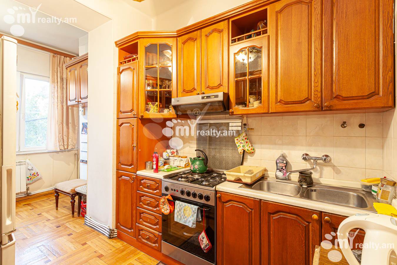 Купить 3 комнатную квартиру Саят-Нова пр, Центр Ереван, 153886