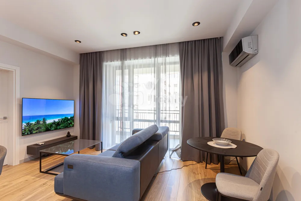 varcov-bnakaran-norakaruycum/2-senyakanoc/Koghbatsi+St/Center/Yerevan