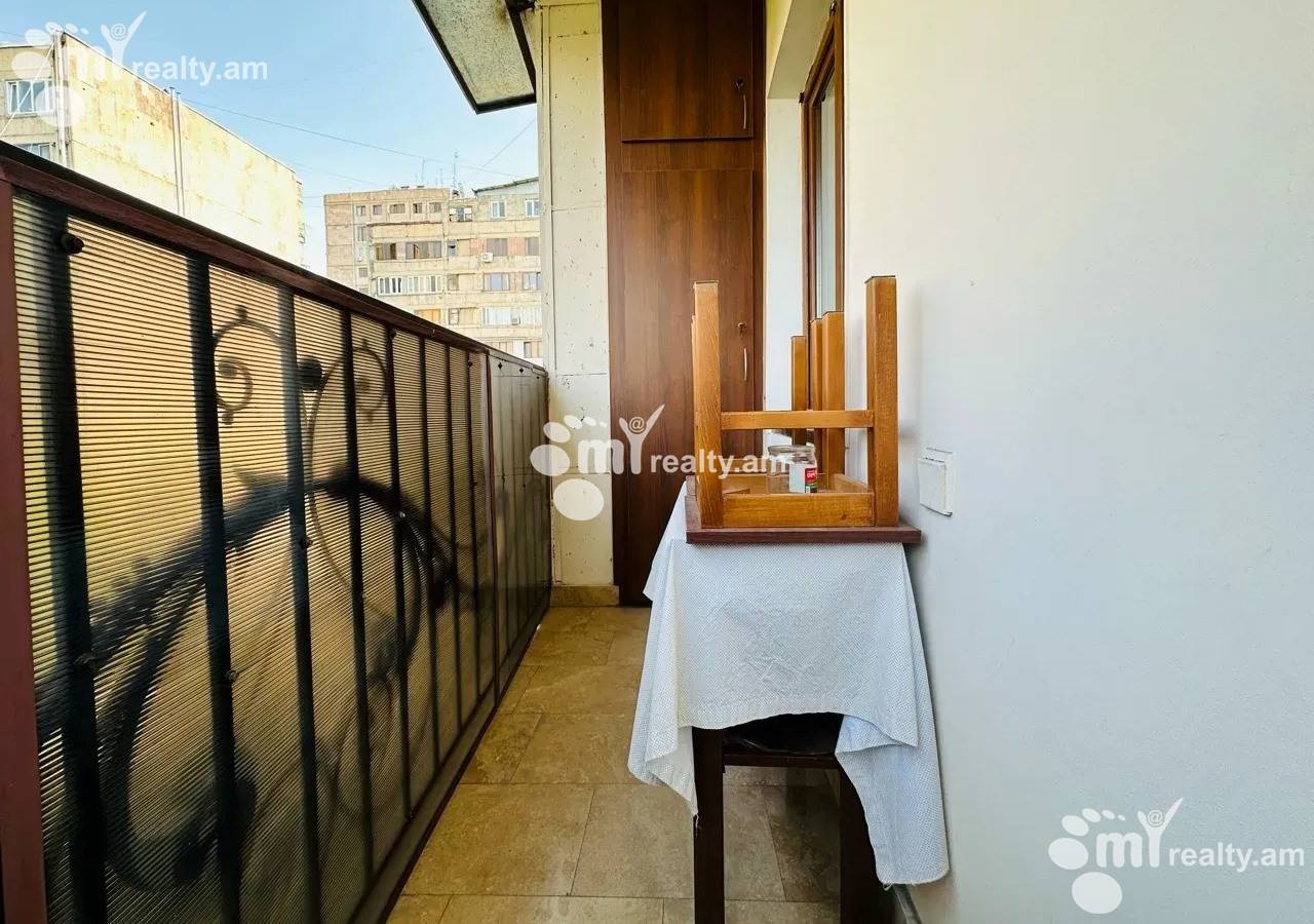 3 սենյականոց բնակարան  Կոմիտասի պող, Արաբկիր Երևան, 157044