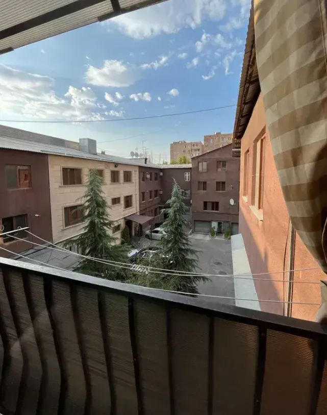 3 bedroom apartment for sale خیابان بِریوسُف, مرکز شهر ایروان, 161457