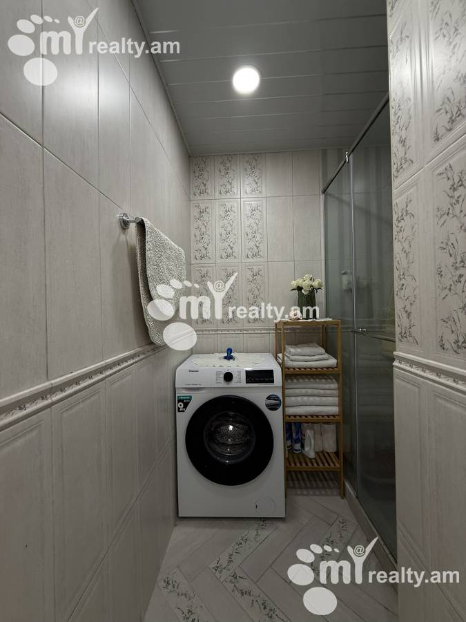 3 bedroom apartment for sale خیابان و. واقارشیان, عربگیر ایروان, 161082