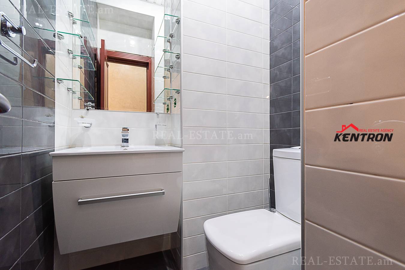 4 bedroom apartment for sale Abovyan St, Center Yerevan, 130137