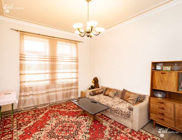 kupit-kvartiru/3-komnatnaya/Baghramyan+av%28Arabkir%29/Arabkir/Yerevan