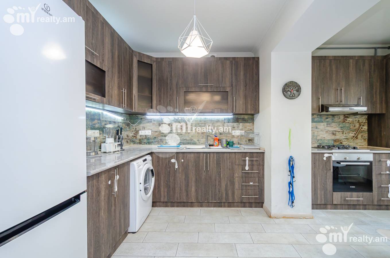 3 bedroom apartment for sale Abovyan St, Center Yerevan, 153451