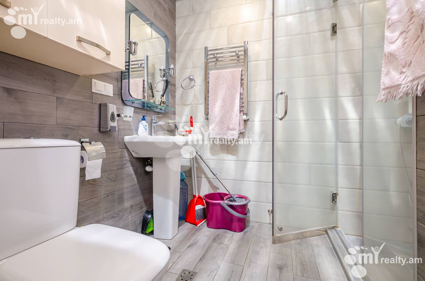 3 bedroom apartment for sale Abovyan St, Center Yerevan, 153451