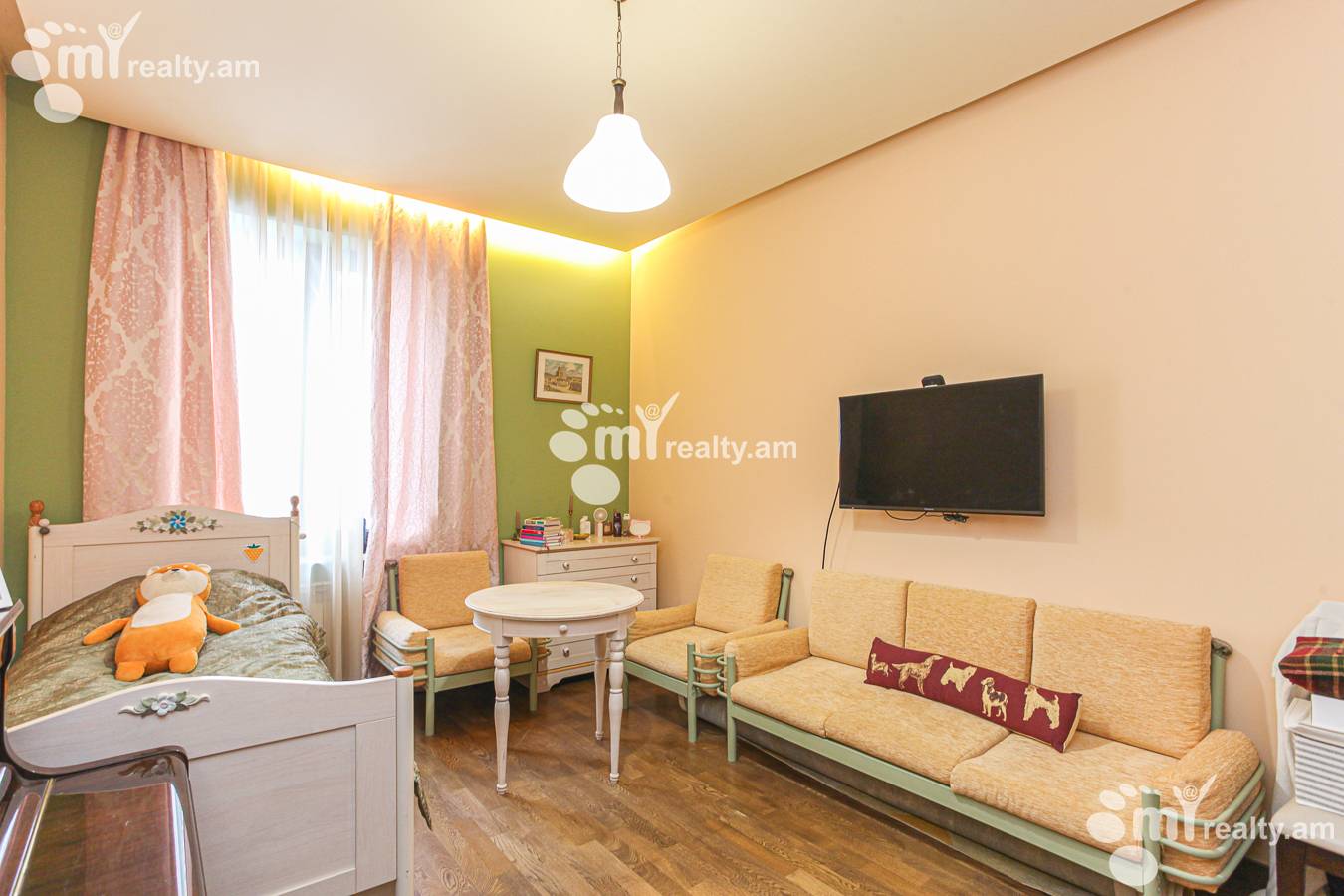 4 bedroom apartment for sale Antarayin St, Center Yerevan, 144099