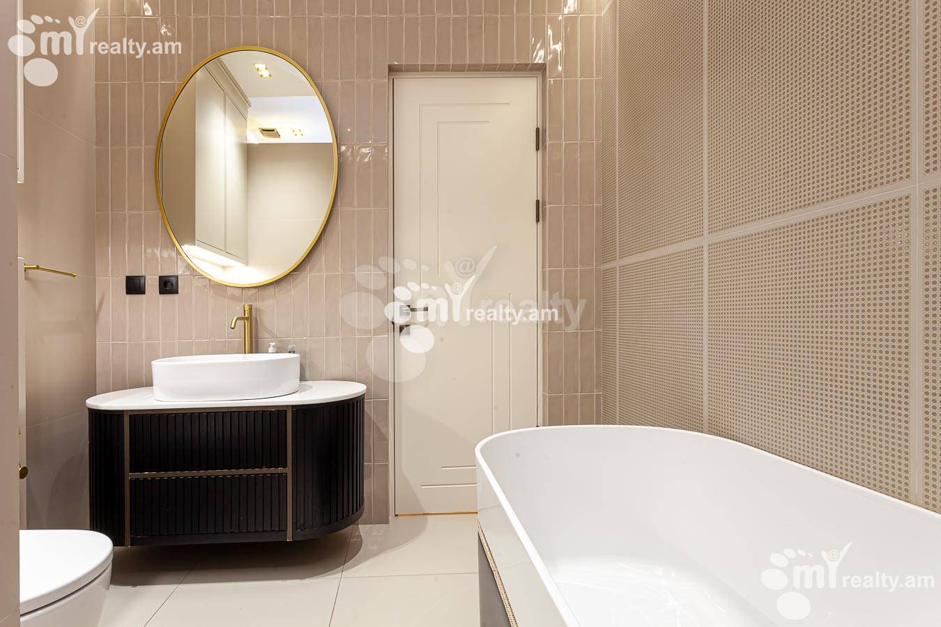 4 bedroom apartment for rent خیابان بوزند, مرکز شهر ایروان, 155158