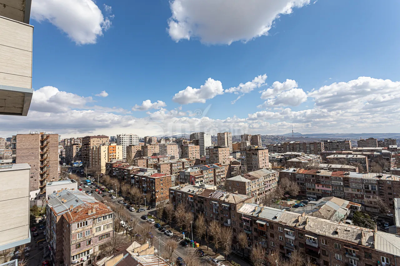 4 սենյականոց բնակարան  Գյուլբենկյան փող, Արաբկիր Երևան, 159882