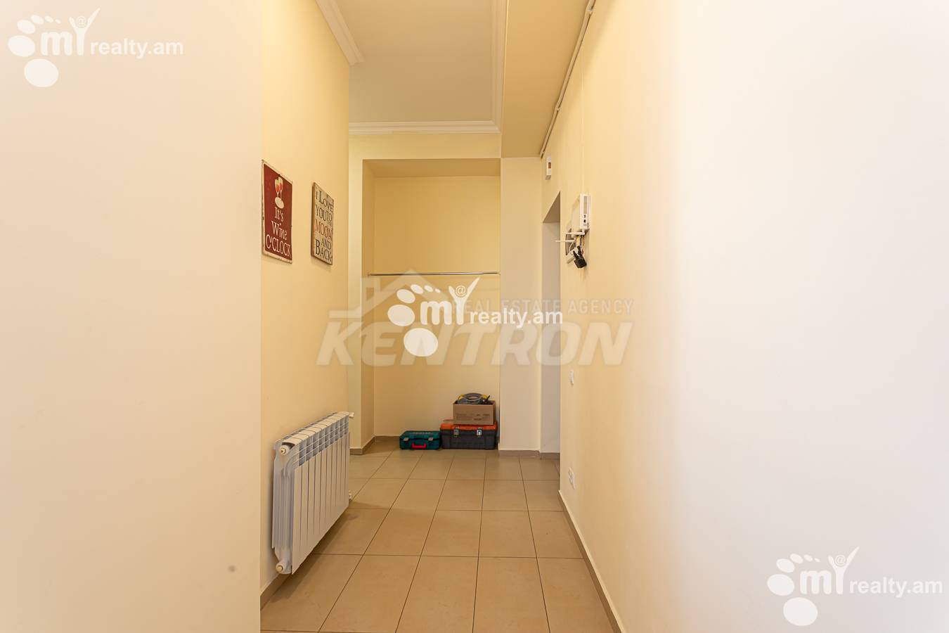 4 bedroom apartment for sale خیابان آنتارایین, مرکز شهر ایروان, 156932