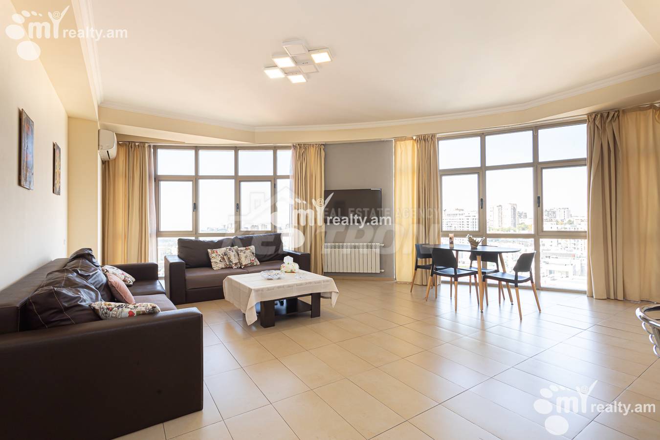 4 bedroom apartment for sale خیابان آنتارایین, مرکز شهر ایروان, 156932