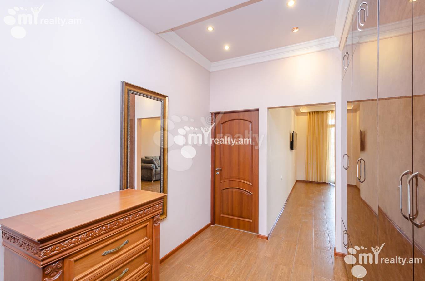 2 bedroom apartment for rent Buzand St, Center Yerevan, 150516