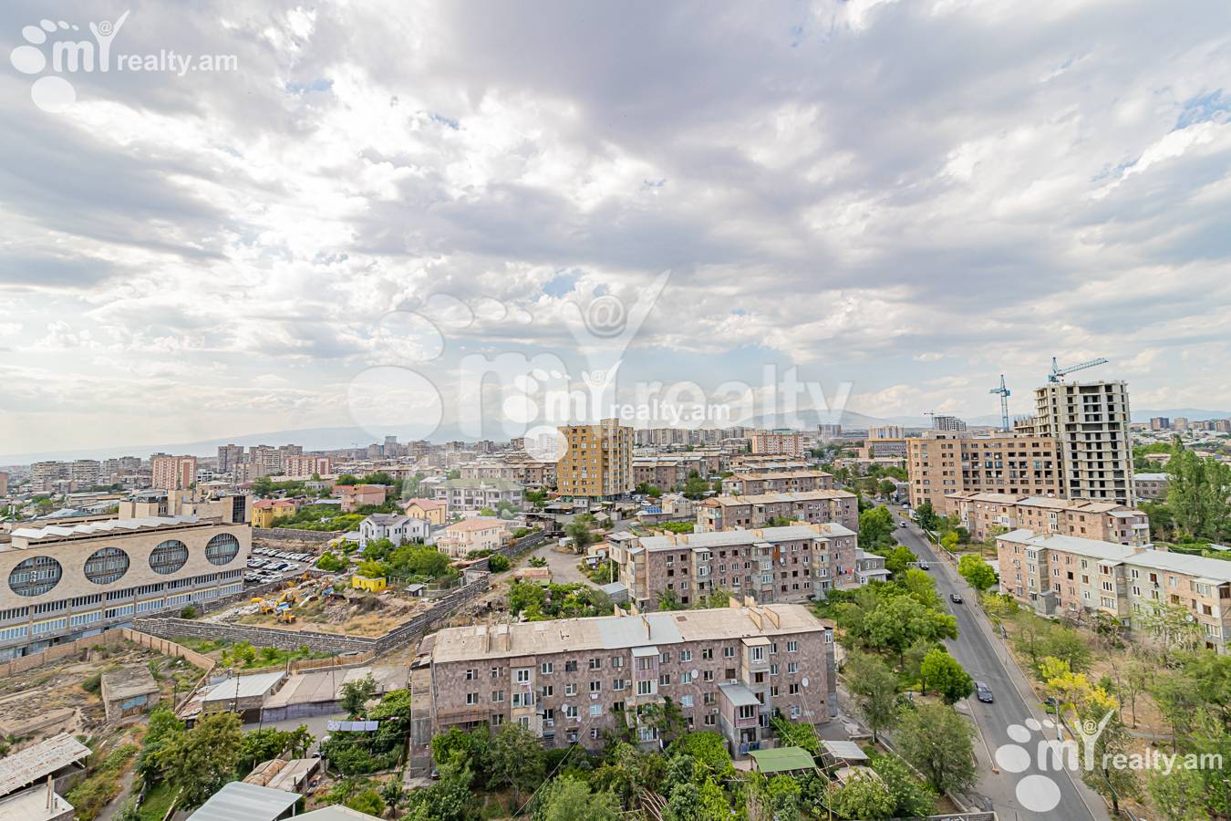 3 bedroom apartment for sale خیابان فوچیک, آچاپنیاک ایروان, 136093