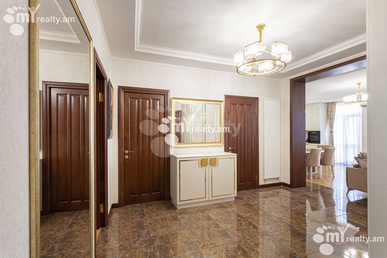 3 bedroom apartment for sale خیابان آنتارایین, مرکز شهر ایروان, 138312