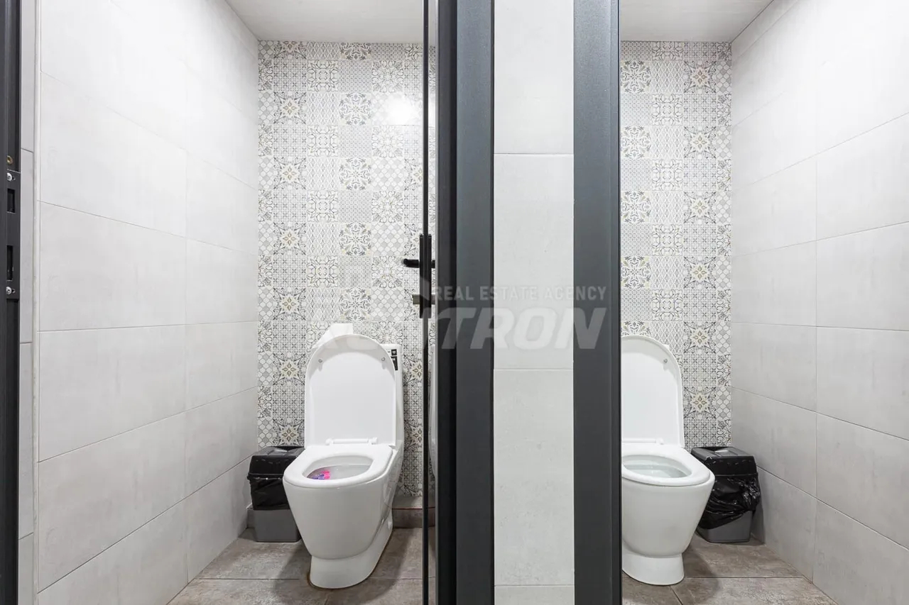 Commercial for sale خیابان کومیتاس, عربگیر ایروان, 157407
