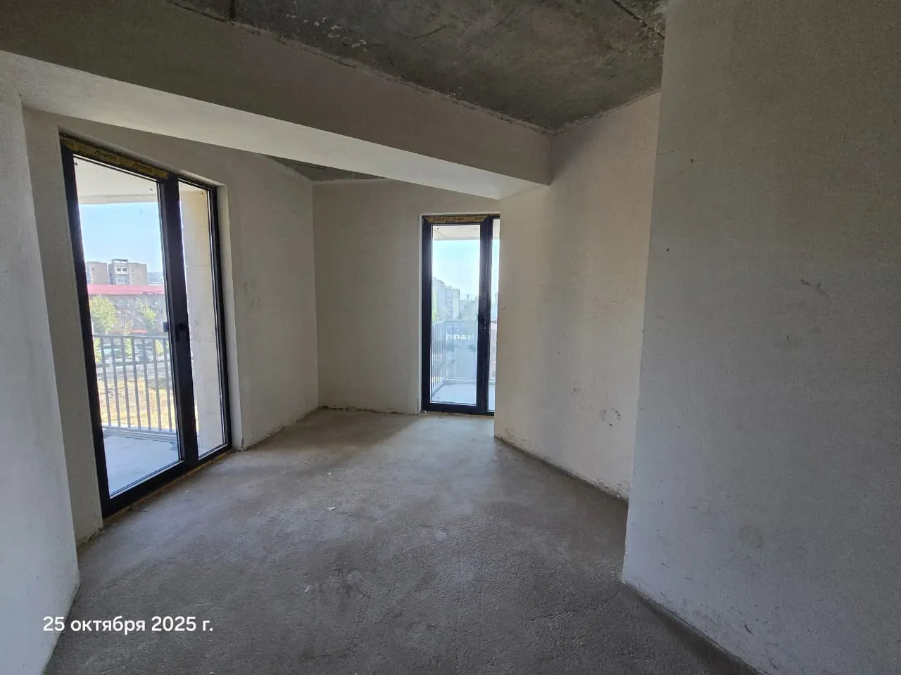 3 bedroom apartment for sale خیابان کومیتاس, عربگیر ایروان, 158640