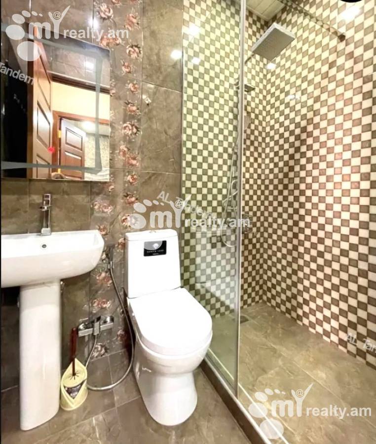 4 bedroom apartment for rent Pushkin St, Center Yerevan, 140285