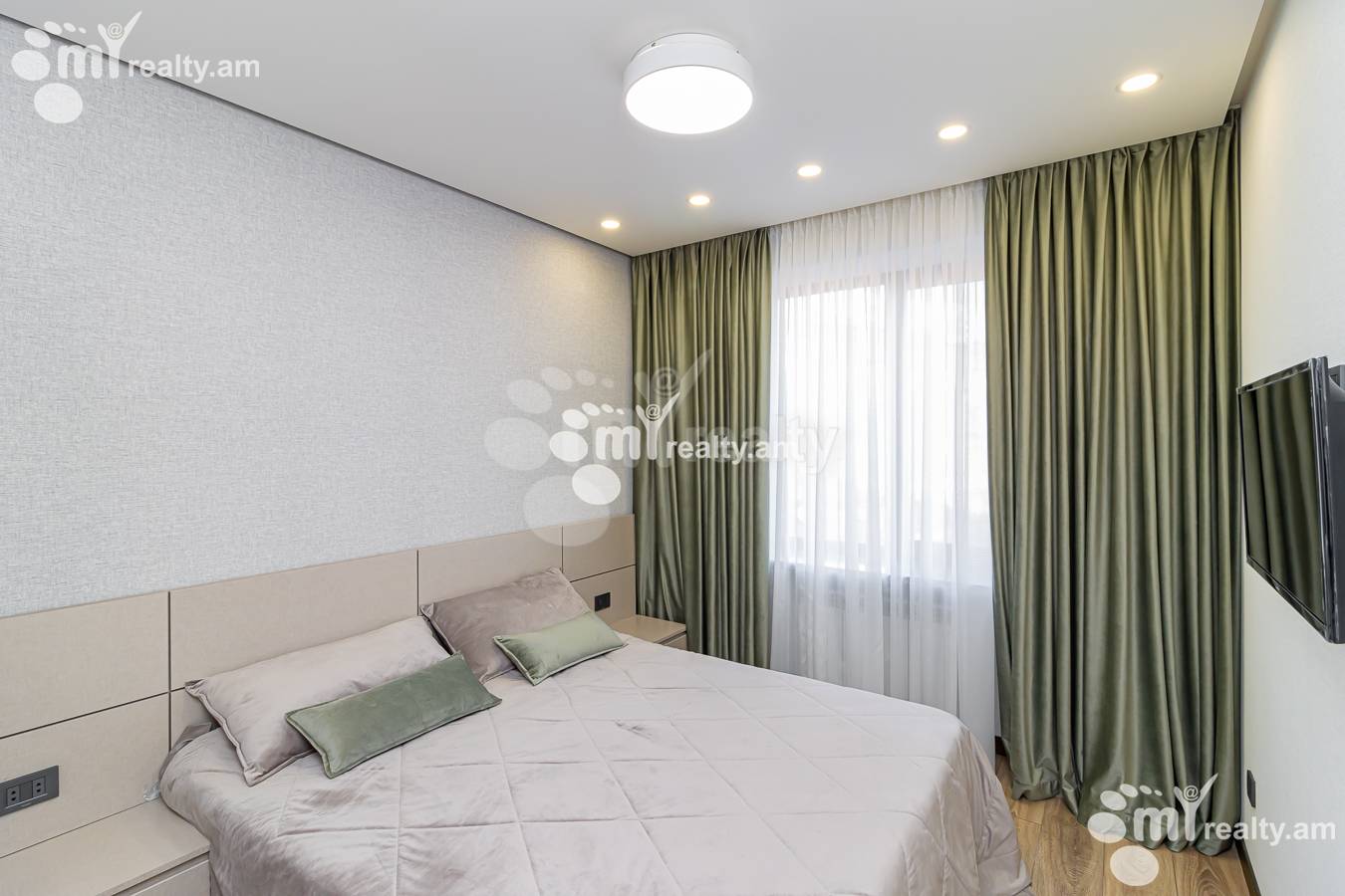 Купить 3 комнатную квартиру Акобян ул, Арабкир Ереван, 145541