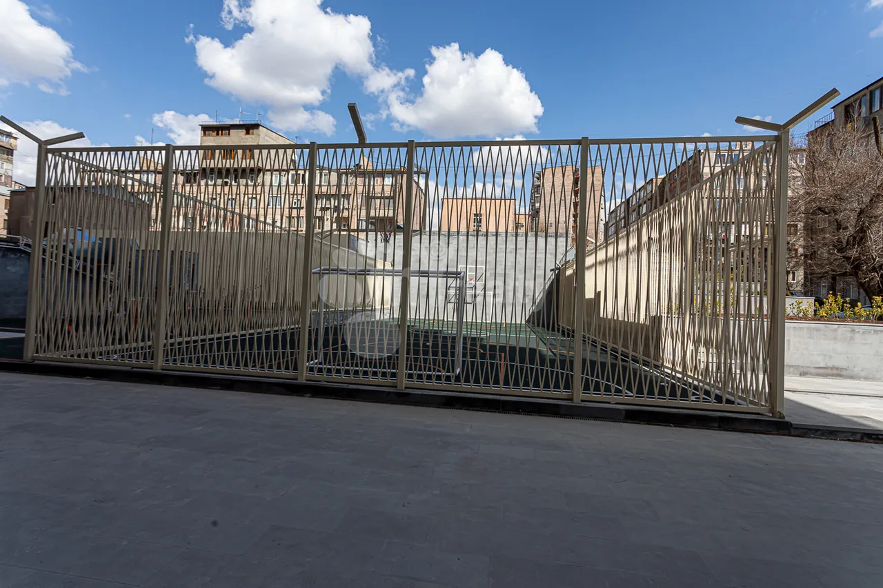 4 սենյականոց բնակարան  Գյուլբենկյան փող, Արաբկիր Երևան, 159882