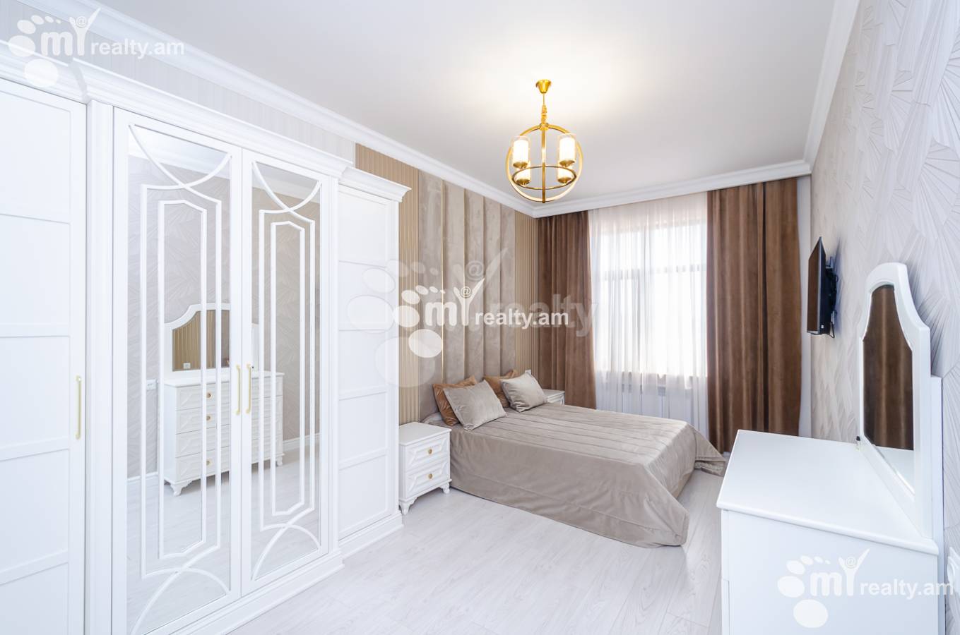 4 սենյականոց բնակարան  Վ.Փափազյան փող, Արաբկիր Երևան, 151948