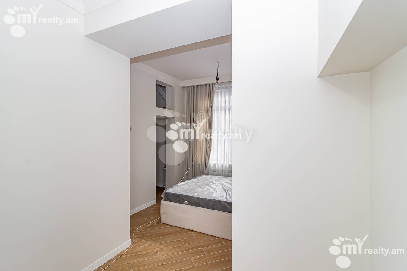 3 bedroom apartment for sale Paronyan St, Center Yerevan, 149046