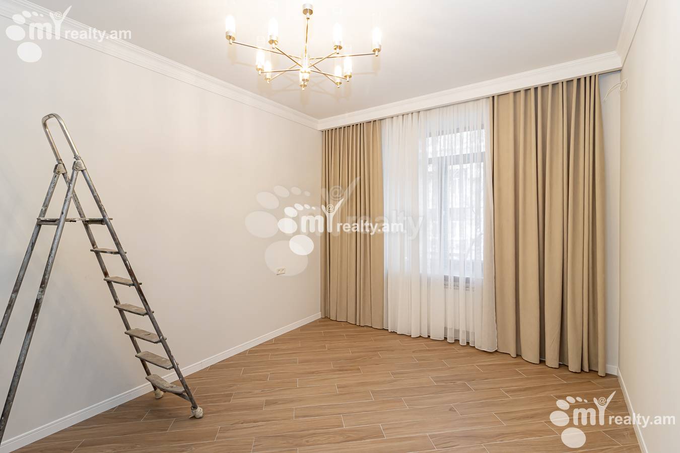 3 bedroom apartment for sale Paronyan St, Center Yerevan, 149046