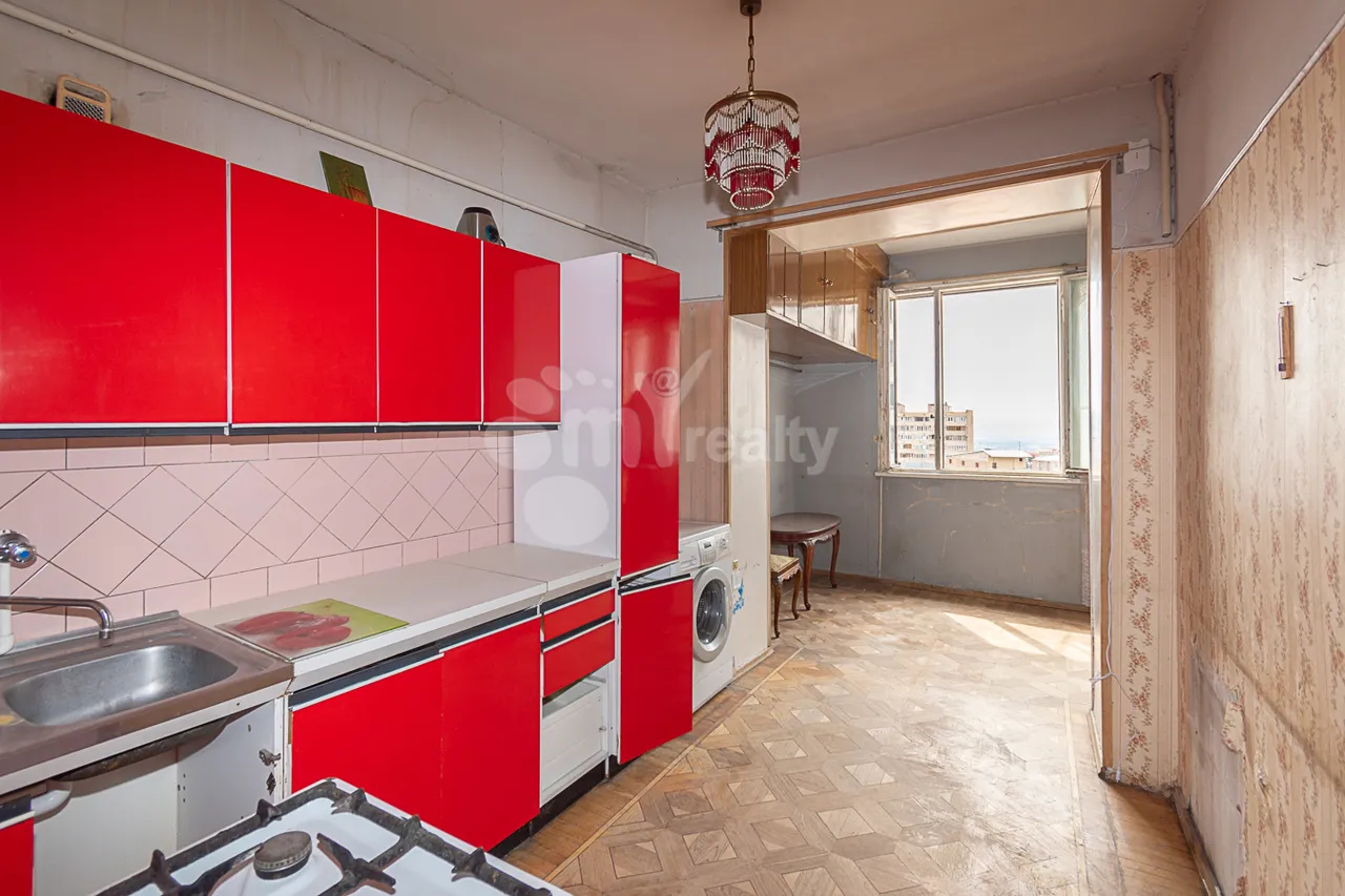 Купить 4 комнатную квартиру Азатутян пр, Арабкир Ереван, 160071