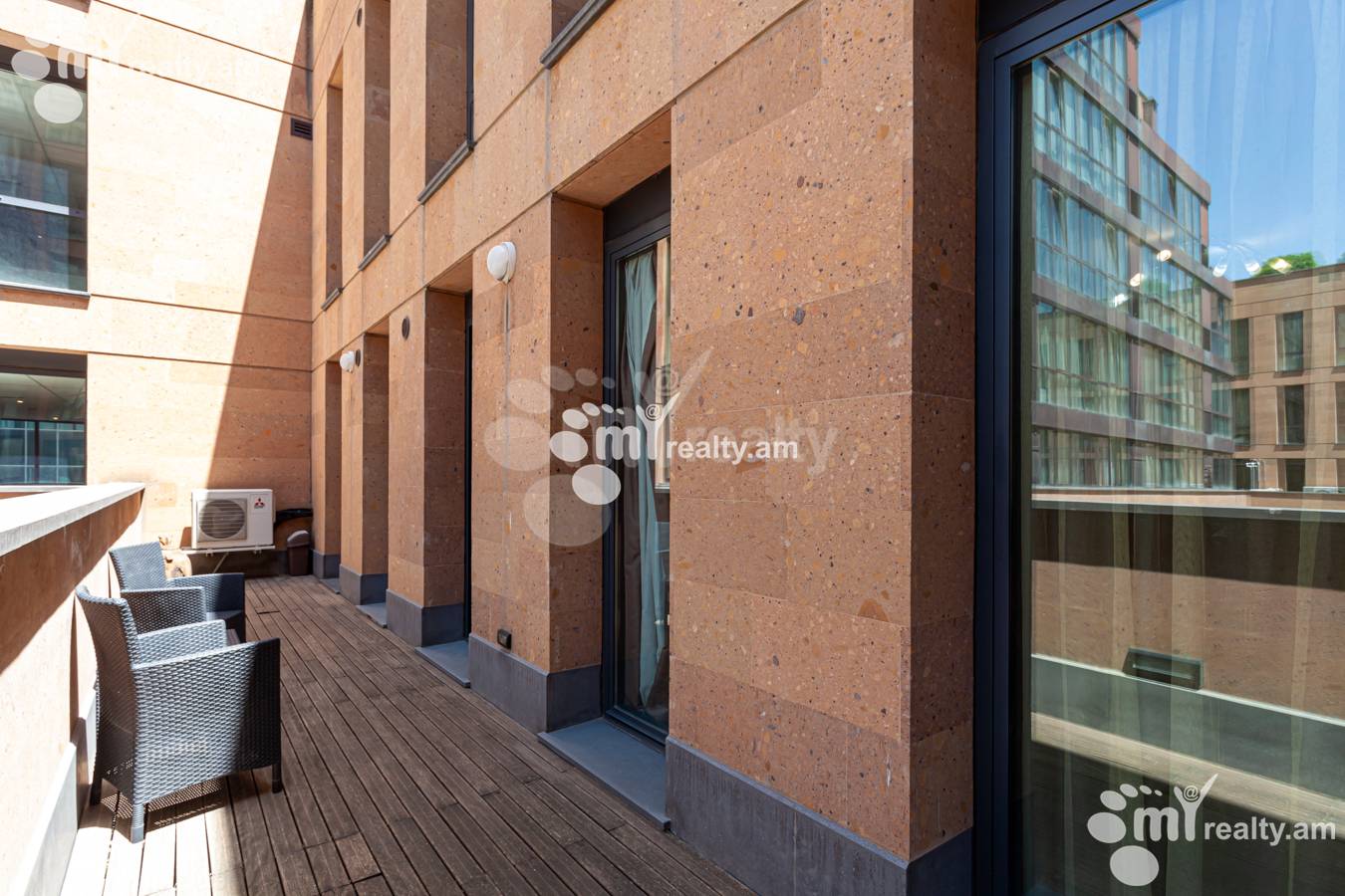 3 bedroom apartment for rent Vazgen Sargsyan St, Center Yerevan, 151912