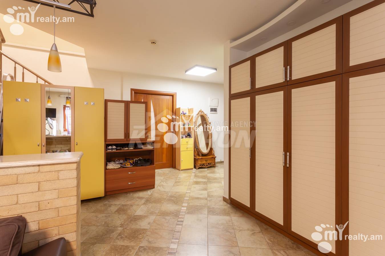 6 bedroom apartment for sale Aram St side, Center Yerevan, 154609