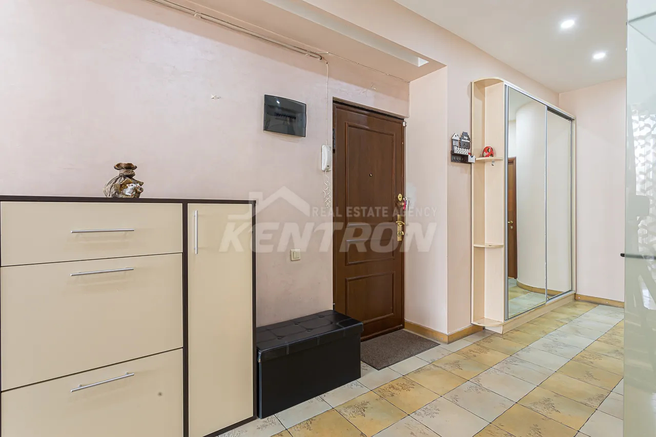 3 bedroom apartment for rent D. Demirchyan St, Center Yerevan, 158775