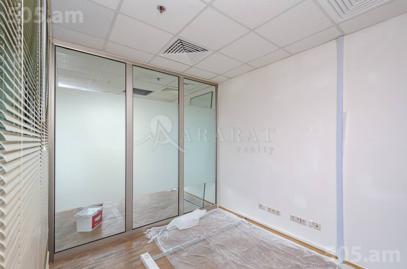 Снять коммерческoе помещение Г.Лусаворич ул, Центр Ереван, 153218