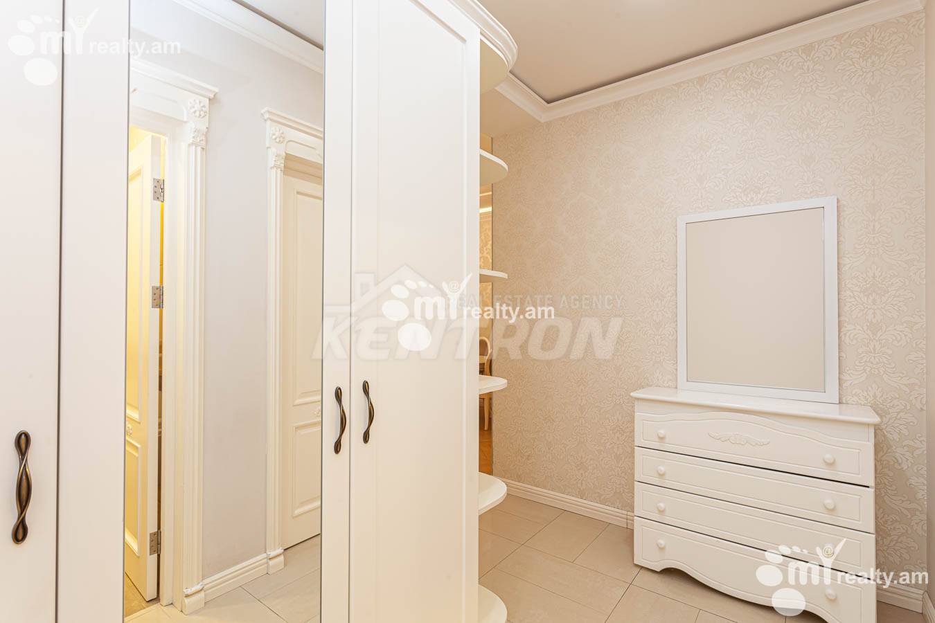 3 bedroom apartment for sale خیابان آرام, مرکز شهر ایروان, 154855