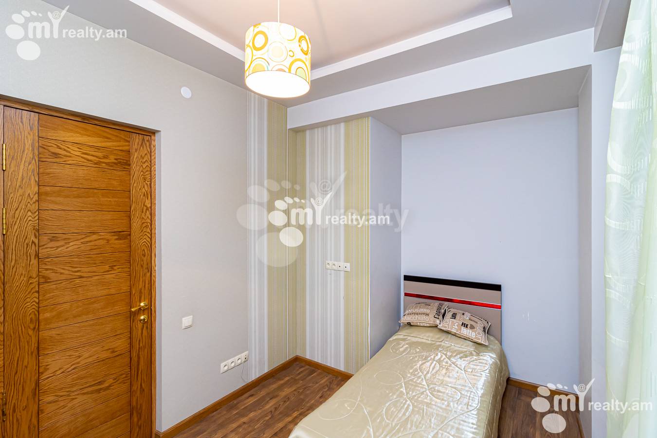 Снять 4 комнатную квартиру Анрапетутян ул, Центр Ереван, 151496