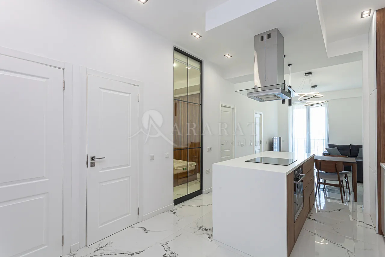 Снять 3 комнатную квартиру Антараин ул, Центр Ереван, 158597