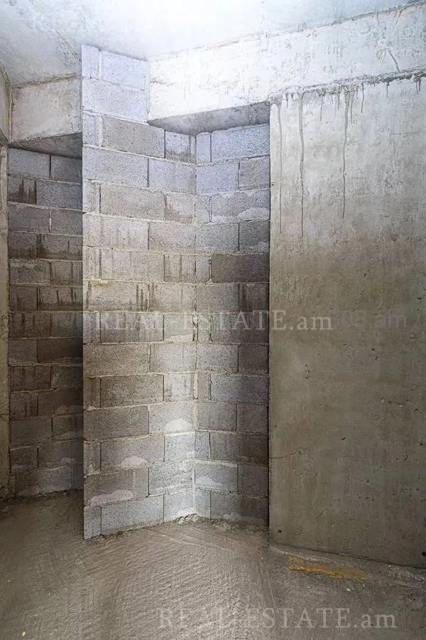 3 bedroom apartment for sale Antarayin St, Center Yerevan, 157899