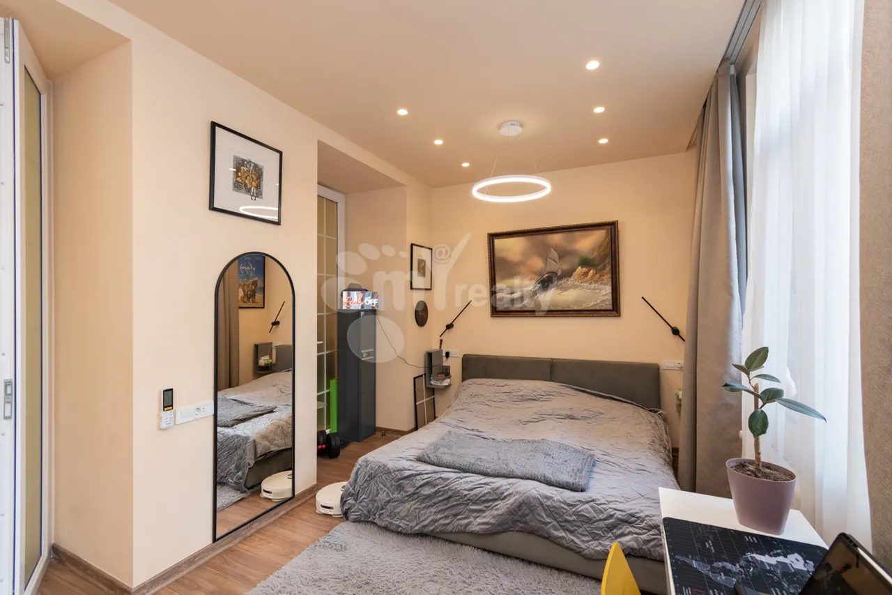 4 սենյականոց բնակարան  Բաղրամյան պող(Կենտրոն), Կենտրոն Երևան, 158738