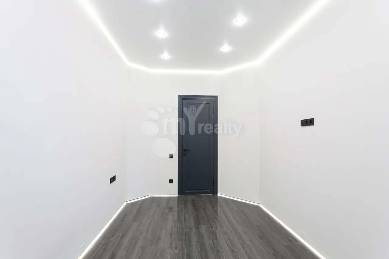 3 սենյականոց բնակարան  Լենինգրադյան փող, Աջափնյակ Երևան, 160403