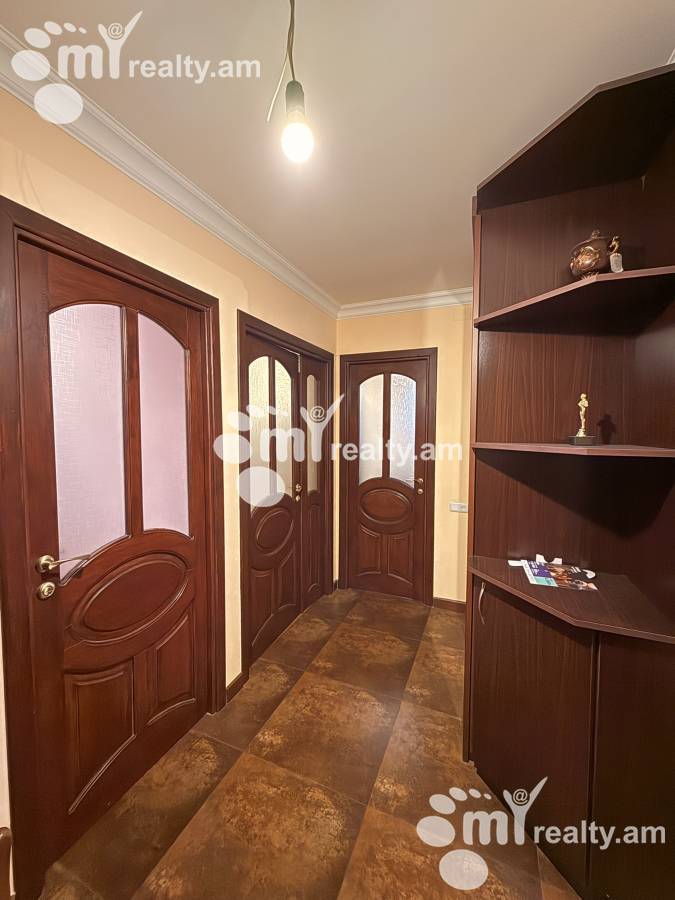 1 bedroom apartment for sale خیابان و. واقارشیان, عربگیر ایروان, 158102