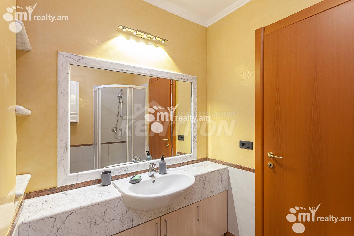 4 bedroom apartment for rent خیابان م. خورِناتسی, مرکز شهر ایروان, 154627