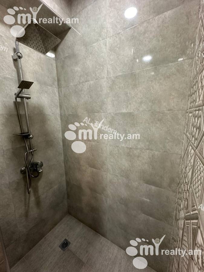 3 bedroom apartment for sale Mashtots Ave, Center Yerevan, 122464