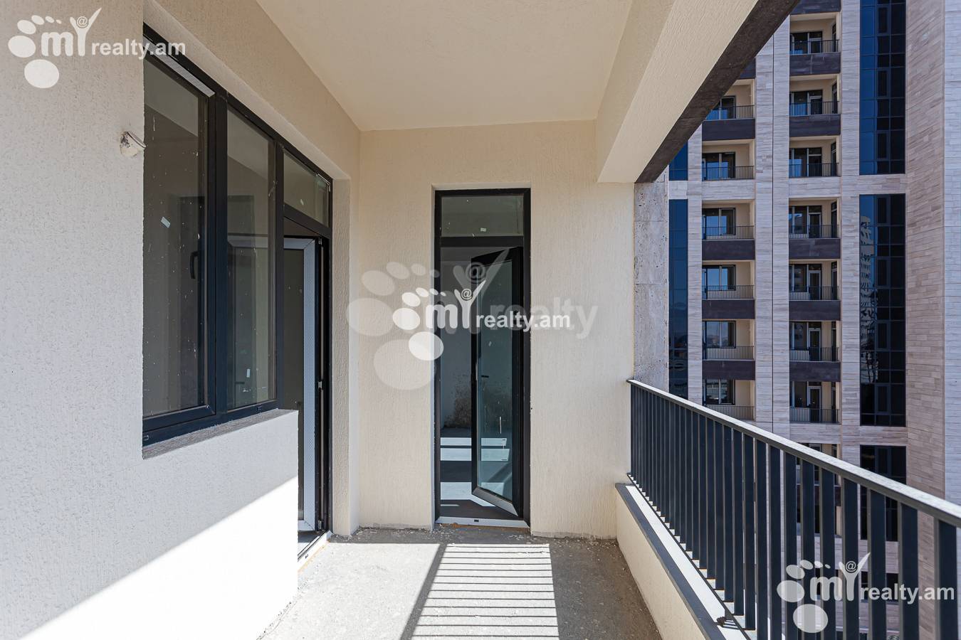 Купить 4 комнатную квартиру Грибоедов ул, Арабкир Ереван, 155870